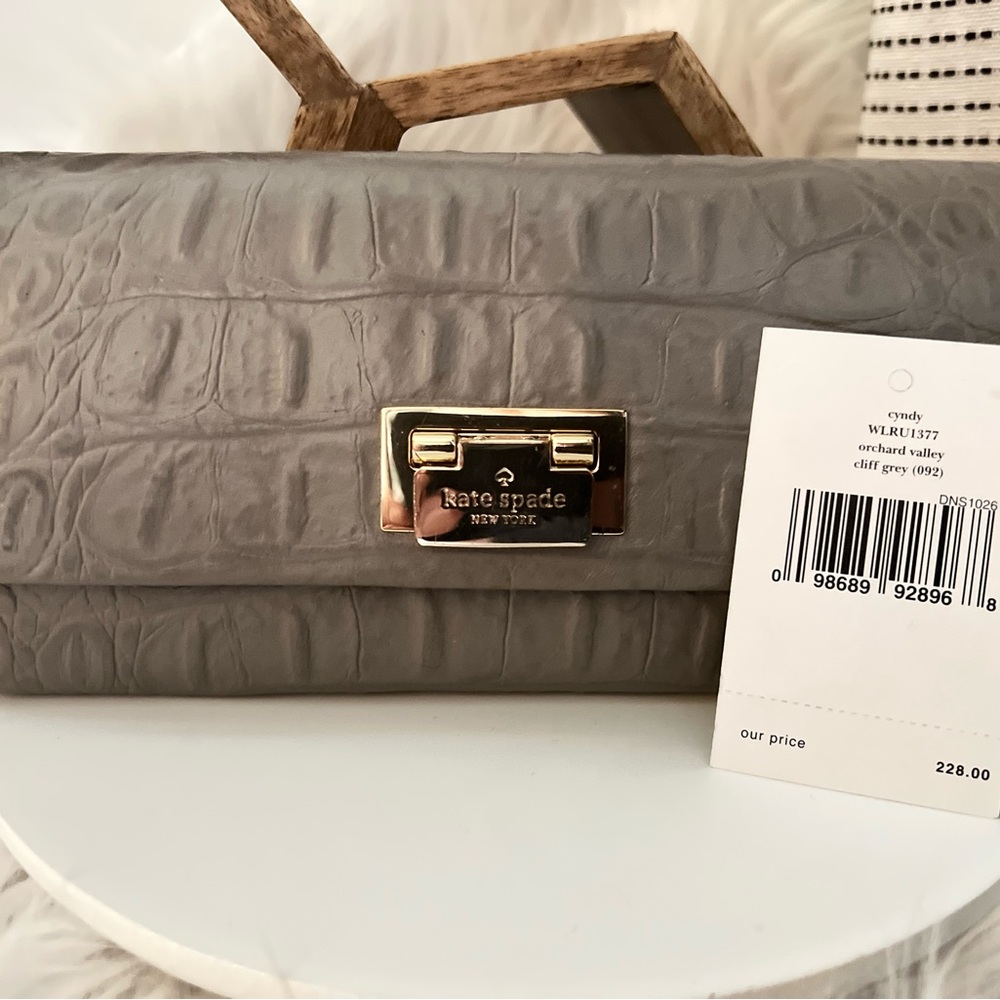 Kate Spade gray leather wallet
